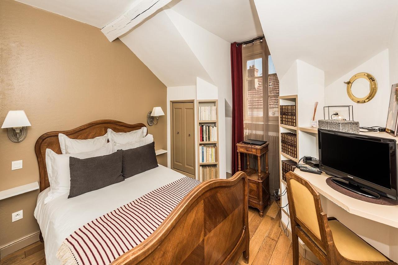 Chambres D'Hotes La Closerie Des Trois Marottes Мелен Екстер'єр фото